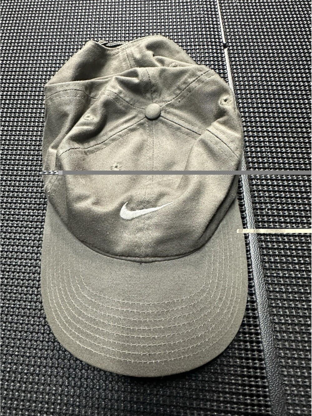 Nike Swoosh Strapback Hat Olive Khaki Dad Cap Vintage Style OSFA Unisex
